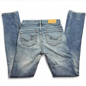 Big Star 1974 Rikki slim straight jeans in a classic medium wash 💙